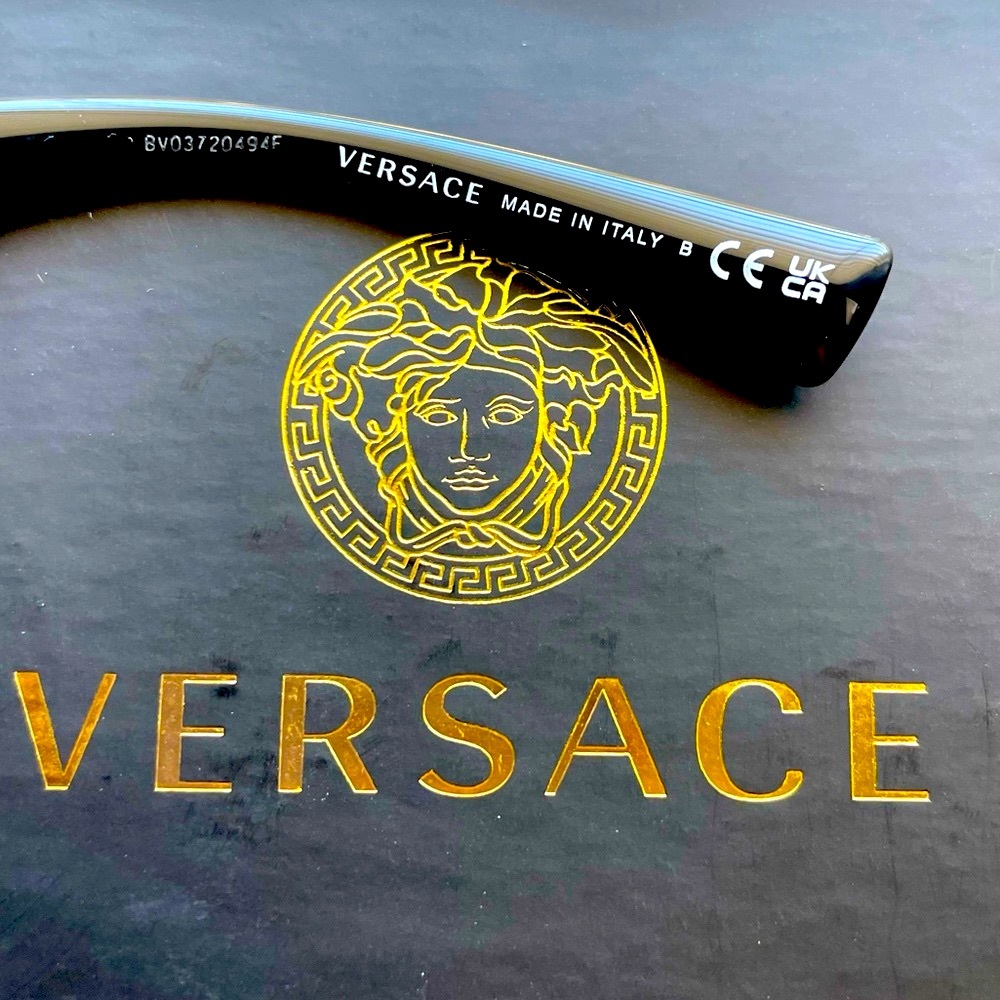 ❌SOLD❌ New Versace Sunglasses - Picture 6 of 16